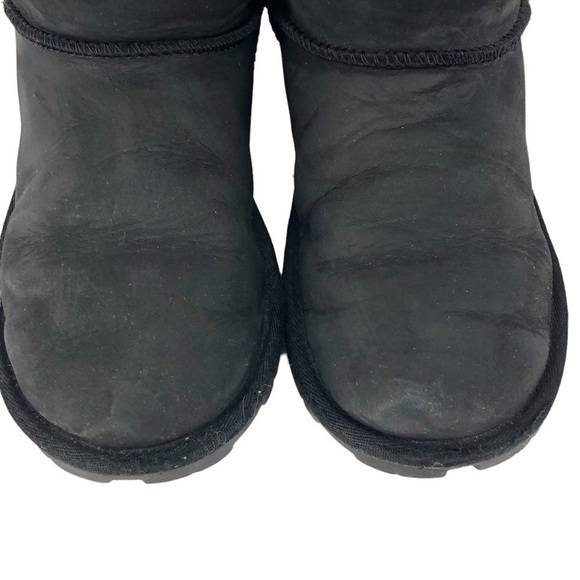 UGG Essential Short Boot Black Leather Natural Wool Lining Winter Boot Size 5 - Picture 6 of 6